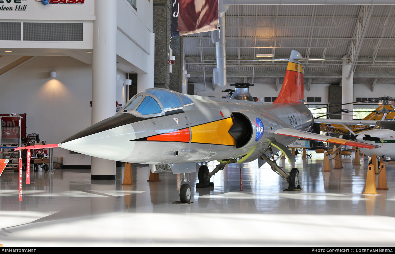 Aircraft Photo of NASA 813 | Lockheed F-104N Starfighter | NASA - National Aeronautics and Space Administration | AirHistory.net #796163
