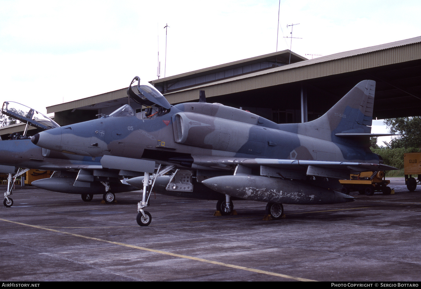 Aircraft Photo of TT-0405 / 149998 | Douglas A-4E Skyhawk (A4D-5) | Indonesia - Air Force | AirHistory.net #796260