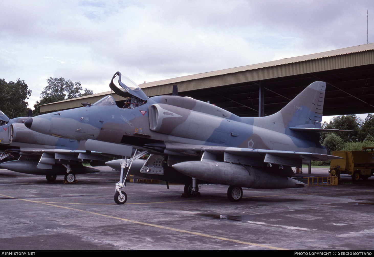 Aircraft Photo of TT-0411 / 150125 | Douglas A-4E Skyhawk (A4D-5) | Indonesia - Air Force | AirHistory.net #796264