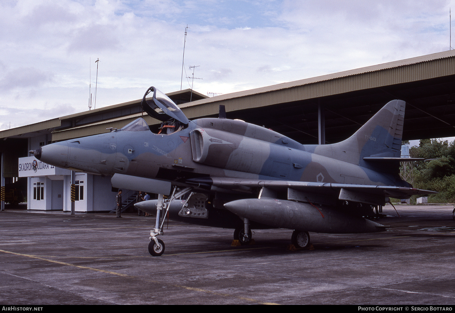 Aircraft Photo of TT-0431 / 149664 | Douglas A-4E Skyhawk | Indonesia - Air Force | AirHistory.net #796266
