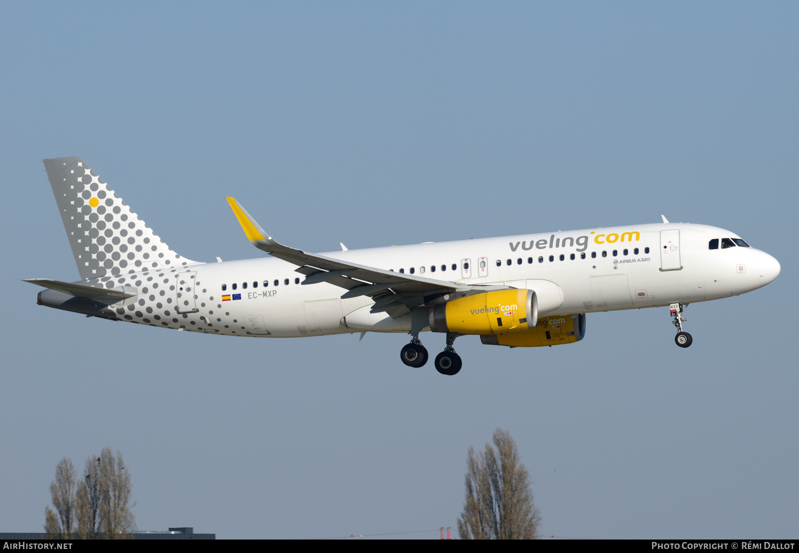 Aircraft Photo of EC-MXP | Airbus A320-232 | Vueling Airlines | AirHistory.net #796284