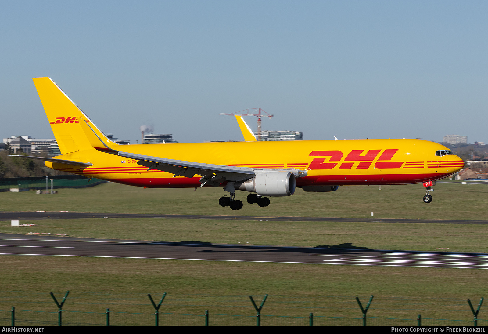 Aircraft Photo of G-DHLK | Boeing 767-3JHF | DHL International | AirHistory.net #796480
