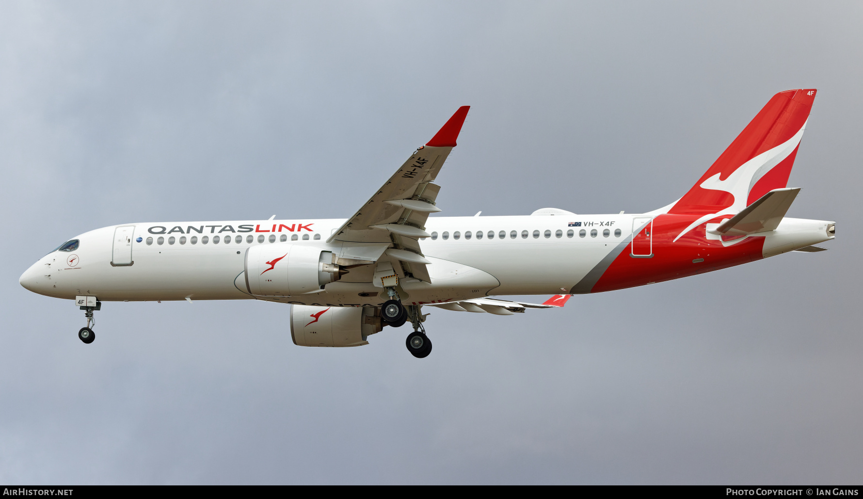 Aircraft Photo of VH-X4F | Airbus A220-300 (BD-500-1A11) | QantasLink | AirHistory.net #796669