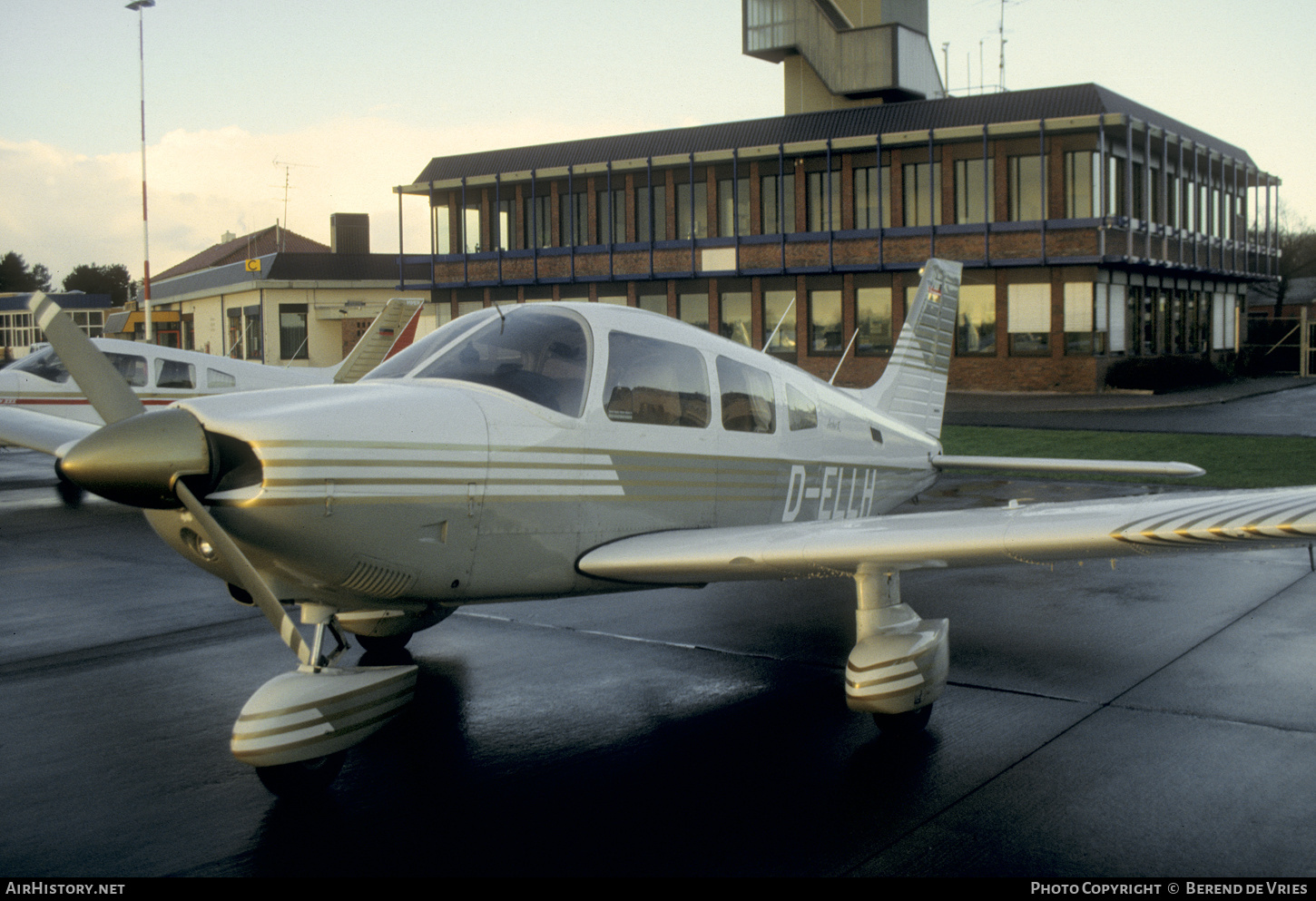Aircraft Photo of D-ELLH | Piper PA-28-181 Archer II | AirHistory.net #796821