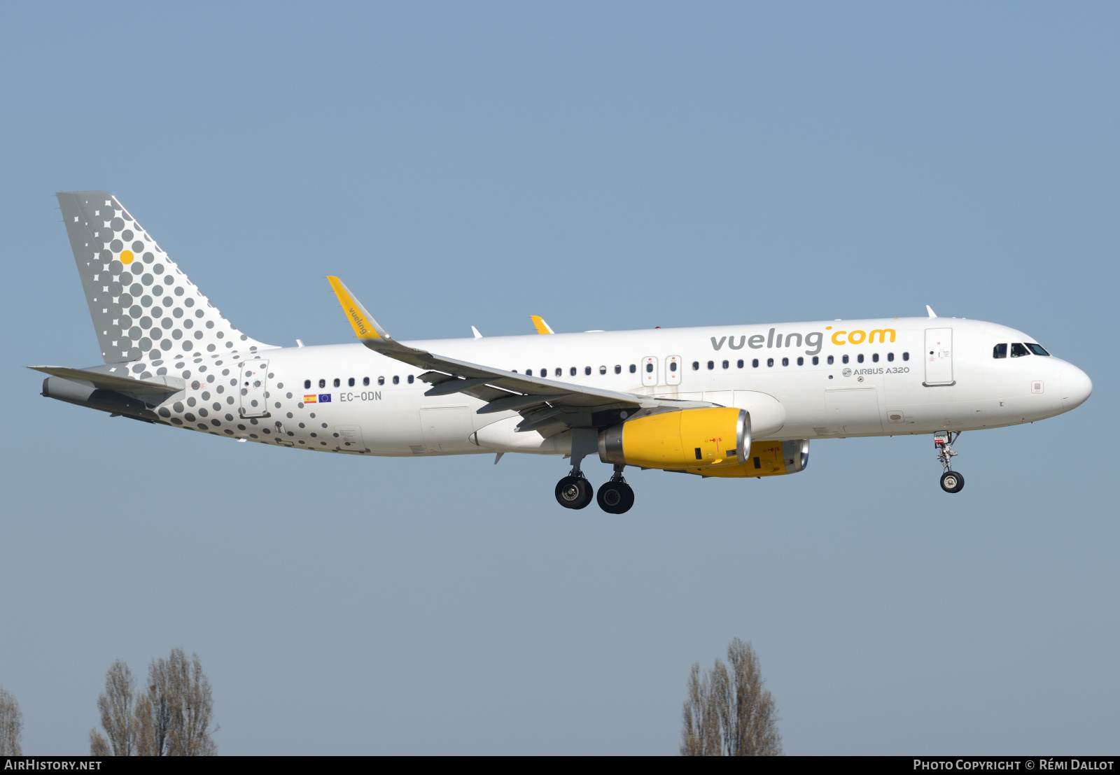 Aircraft Photo of EC-ODN | Airbus A320-232 | Vueling Airlines | AirHistory.net #796833