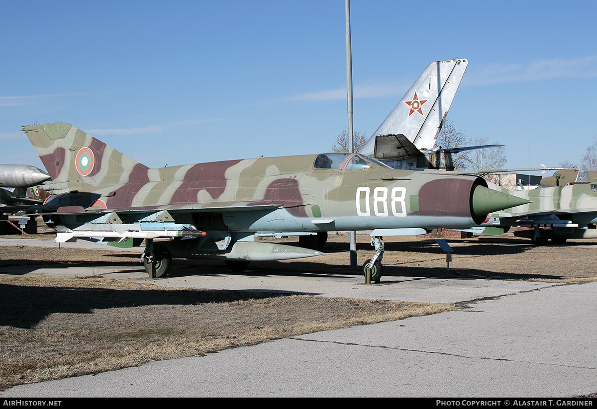 Aircraft Photo of 088 | Mikoyan-Gurevich MiG-21bis SAU | Bulgaria - Air Force | AirHistory.net #796855