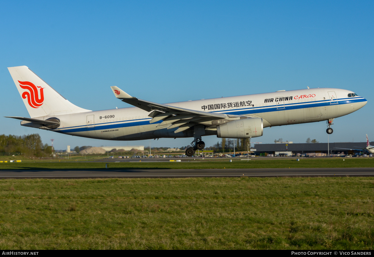 Aircraft Photo of B-6090 | Airbus A330-243/P2F | Air China Cargo | AirHistory.net #796885