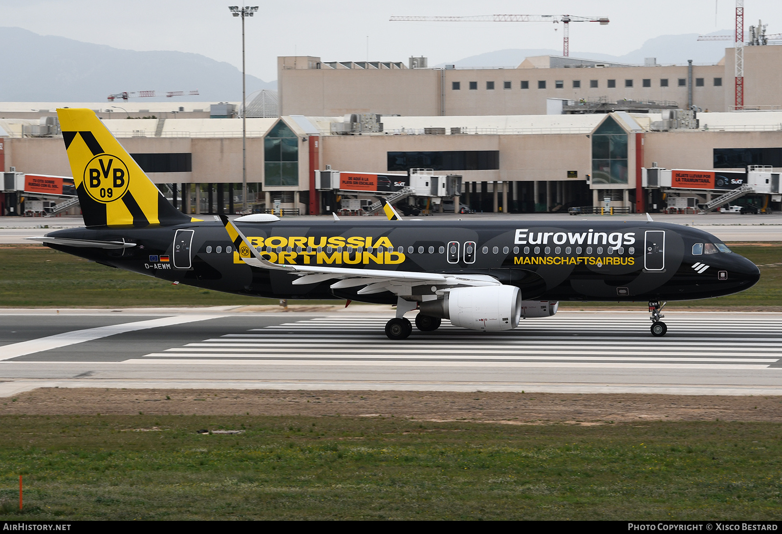 Aircraft Photo of D-AEWM | Airbus A320-214 | Eurowings | AirHistory.net #796954