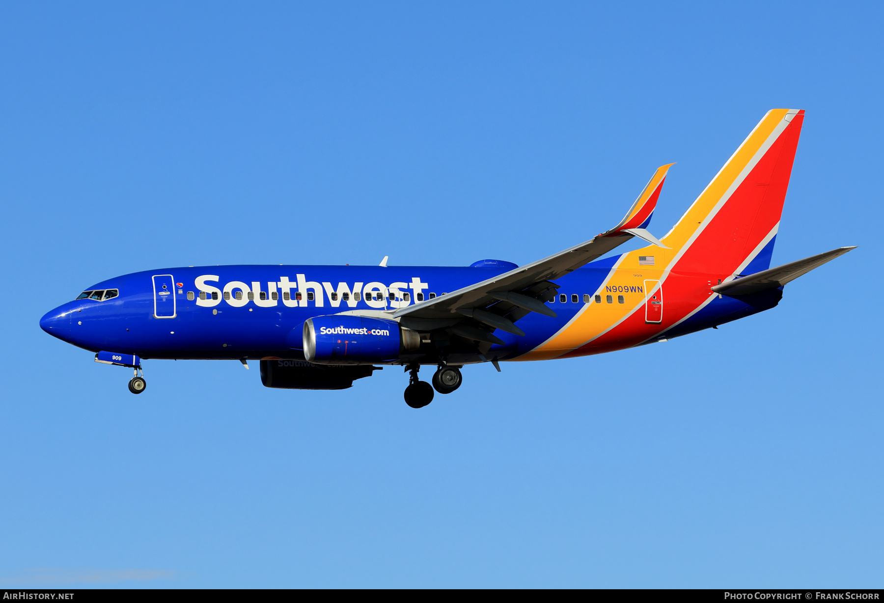 Aircraft Photo of N909WN | Boeing 737-7H4 | Southwest Airlines | AirHistory.net #797108