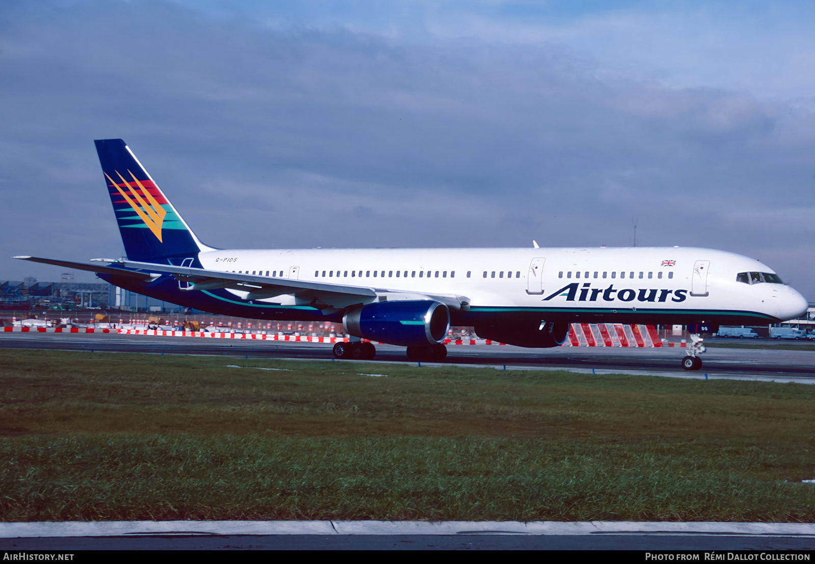 Aircraft Photo of G-PIDS | Boeing 757-225 | Airtours International | AirHistory.net #797218