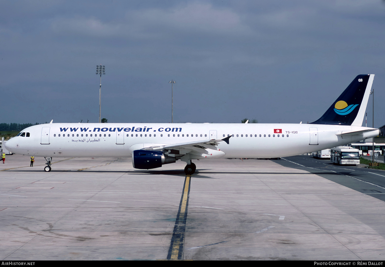 Aircraft Photo of TS-IQB | Airbus A321-211 | Nouvelair Tunisie | AirHistory.net #797235