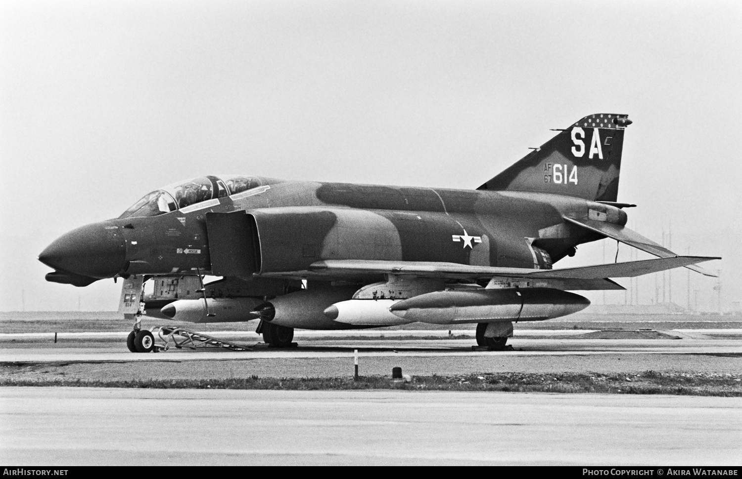 Aircraft Photo of 66-7614 / AF67-614 | McDonnell Douglas F-4D Phantom II | USA - Air Force | AirHistory.net #797252