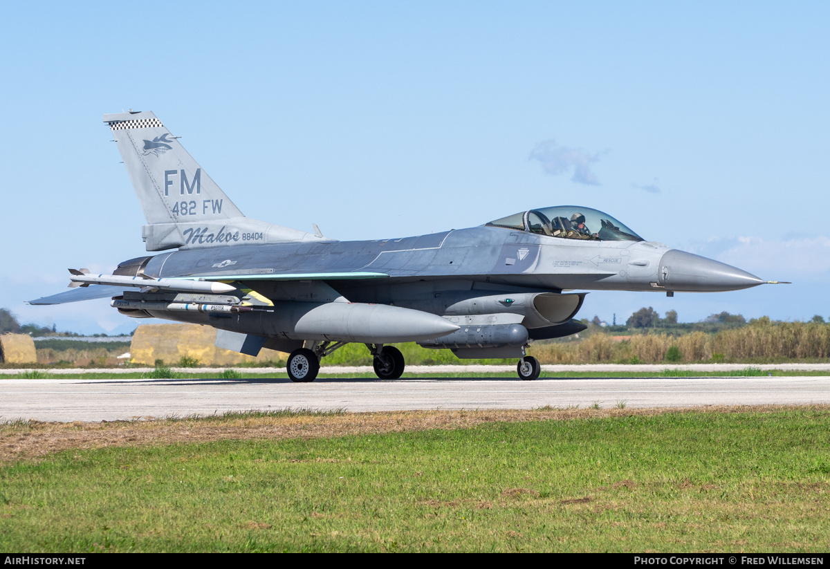 Aircraft Photo of 88-0404 / 88404 | General Dynamics F-16C Fighting Falcon | USA - Air Force | AirHistory.net #797545