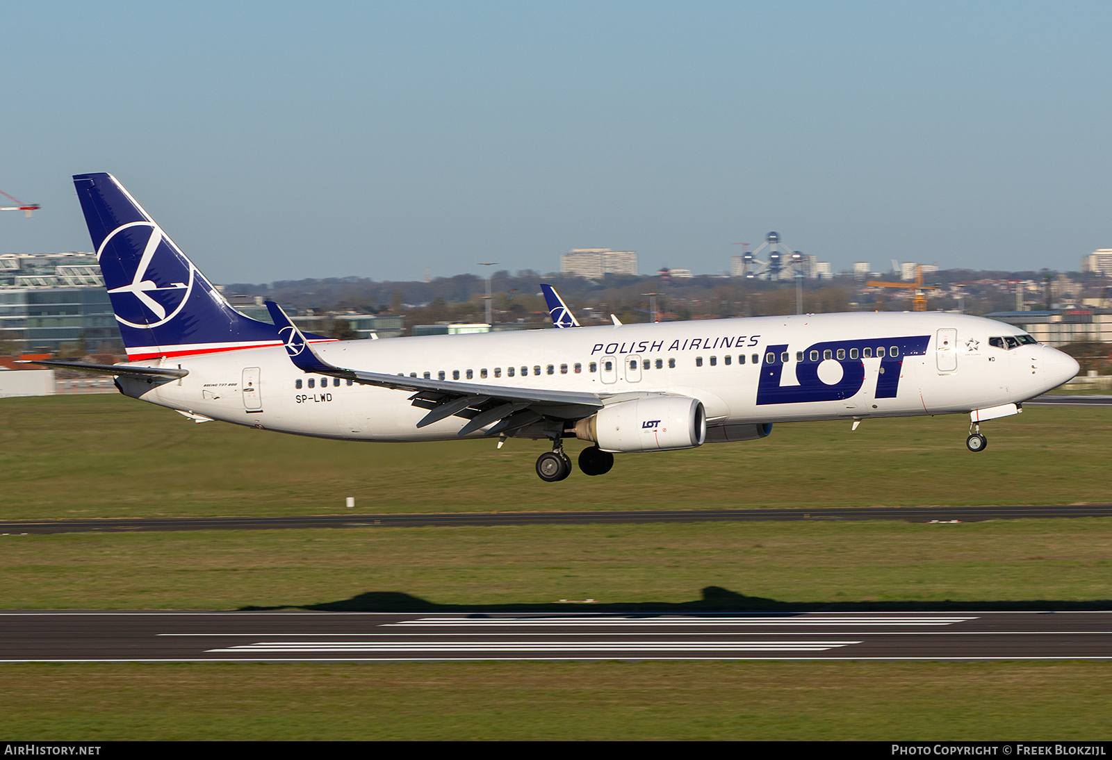 Aircraft Photo of SP-LWD | Boeing 737-89P | LOT Polish Airlines - Polskie Linie Lotnicze | AirHistory.net #797593
