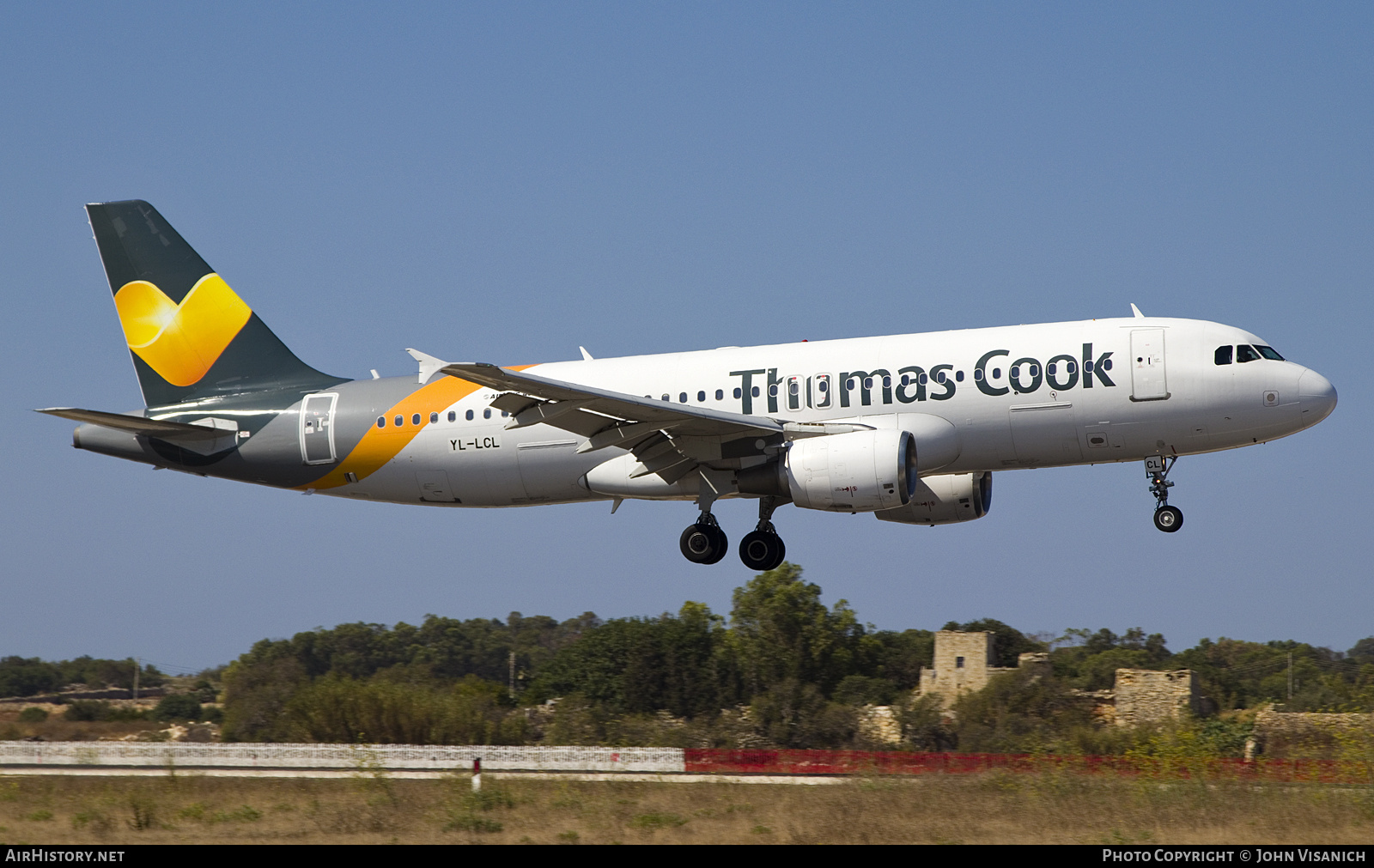 Aircraft Photo of YL-LCL | Airbus A320-214 | Thomas Cook Airlines | AirHistory.net #797624