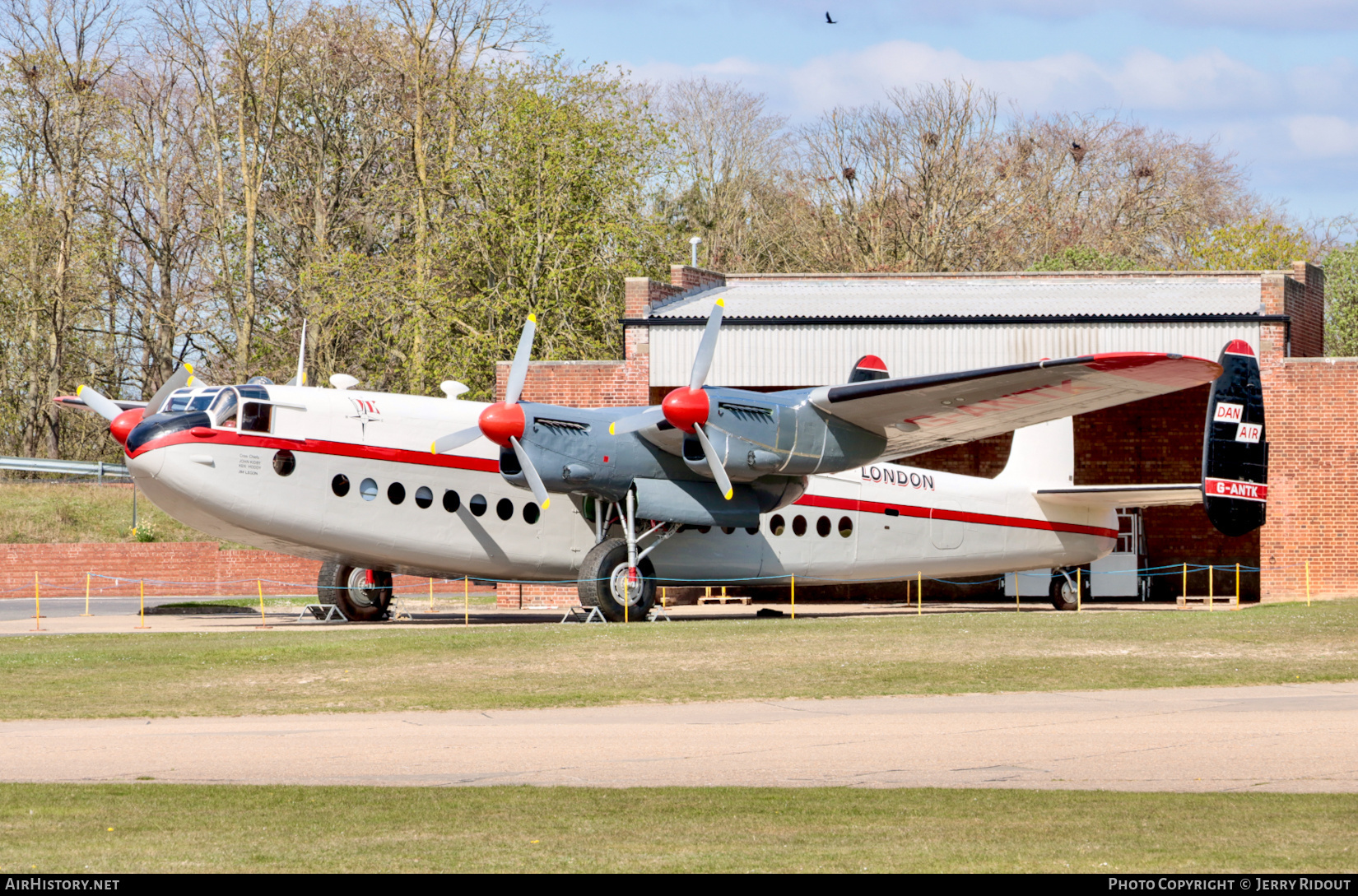 Aircraft Photo of G-ANTK | Avro 685 York C1 | Dan-Air London | AirHistory.net #797650