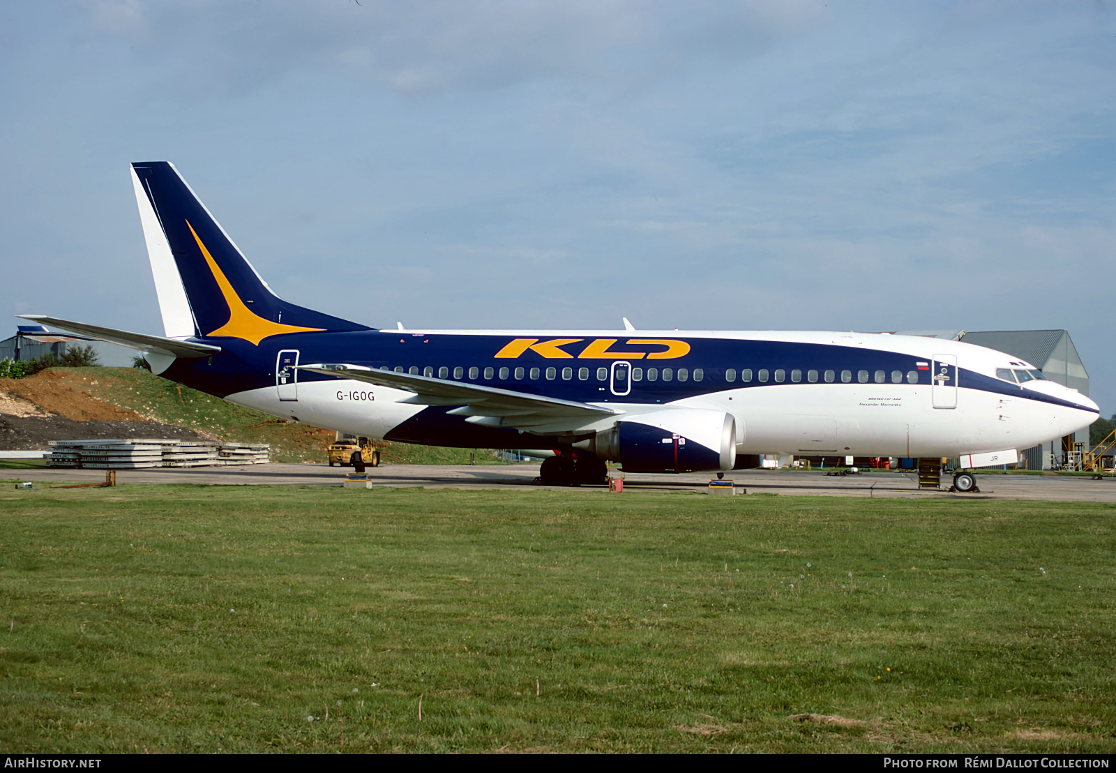 Aircraft Photo of G-IGOG | Boeing 737-3Y0 | KD Air | AirHistory.net #797653