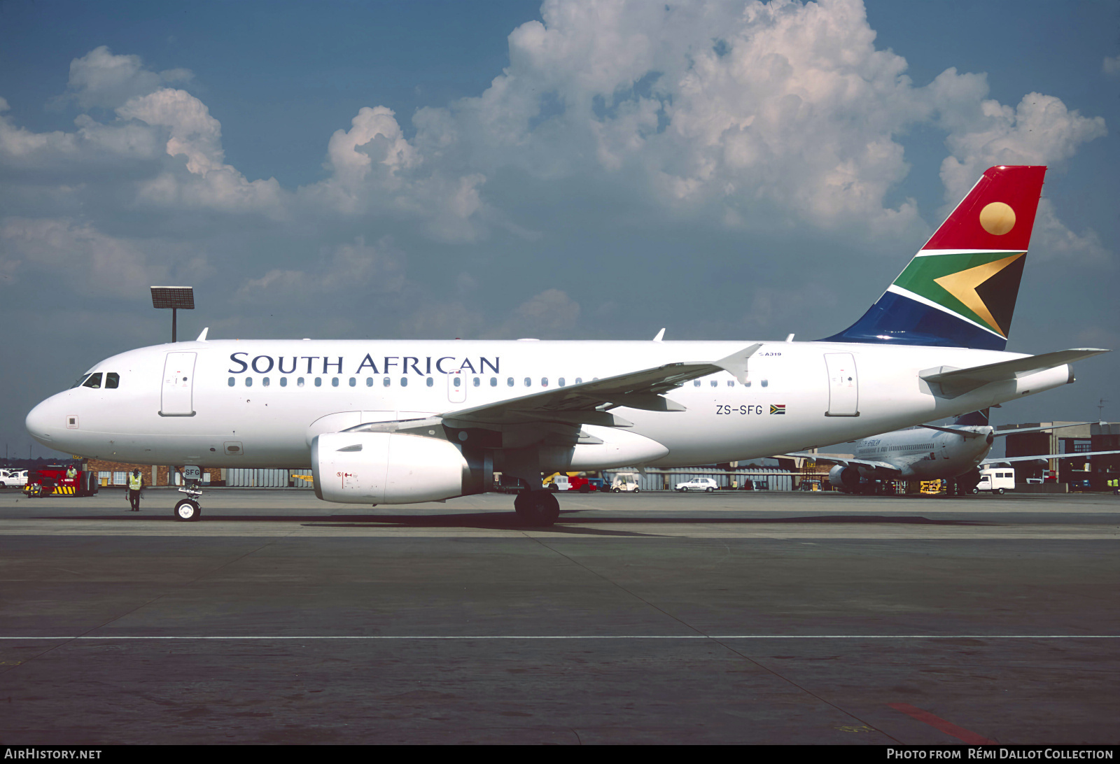 Aircraft Photo of ZS-SFG | Airbus A319-131 | South African Airways | AirHistory.net #797677