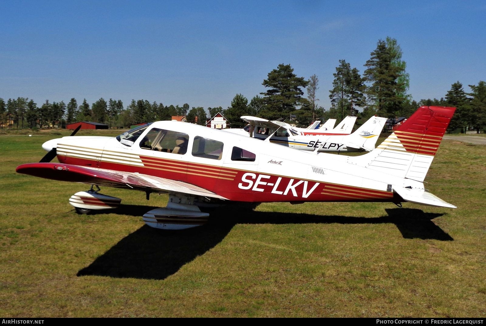 Aircraft Photo of SE-LKV | Piper PA-28-181 Archer II | AirHistory.net #797714