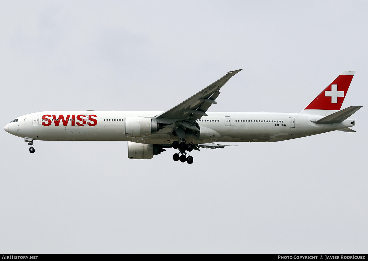 Aircraft Photo of HB-JNH | Boeing 777-300/ER | Swiss International Air Lines | AirHistory.net #797892
