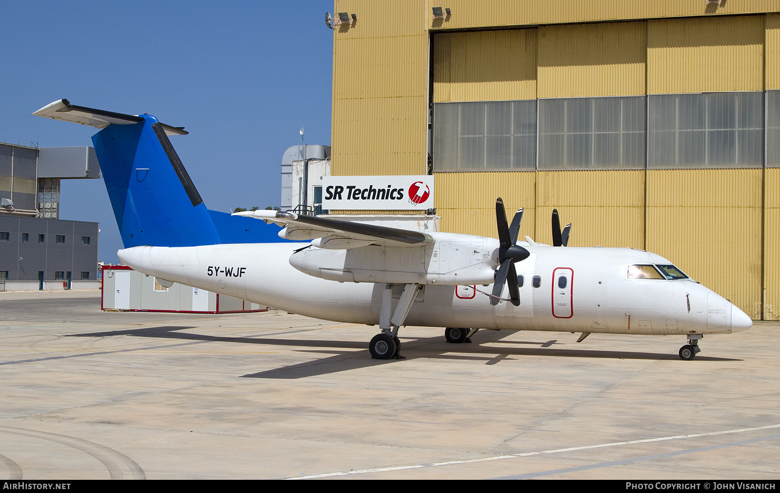 Aircraft Photo of 5Y-WJF | Bombardier DHC-8-202Q Dash 8 | AirHistory.net #797959