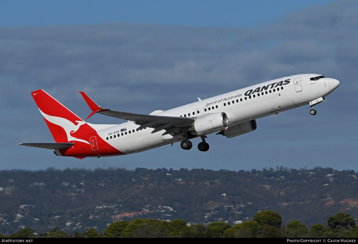 Aircraft Photo of VH-XZD | Boeing 737-838 | Qantas | AirHistory.net #797992