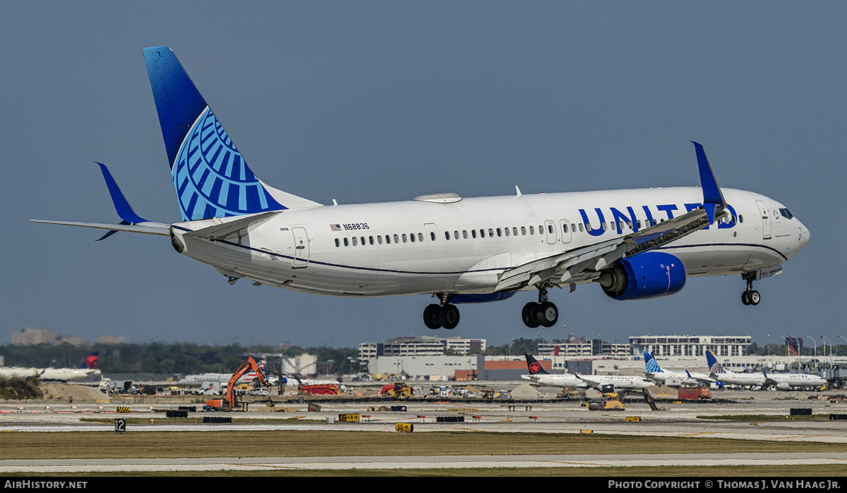 Aircraft Photo of N68836 | Boeing 737-924/ER | United Airlines | AirHistory.net #798055
