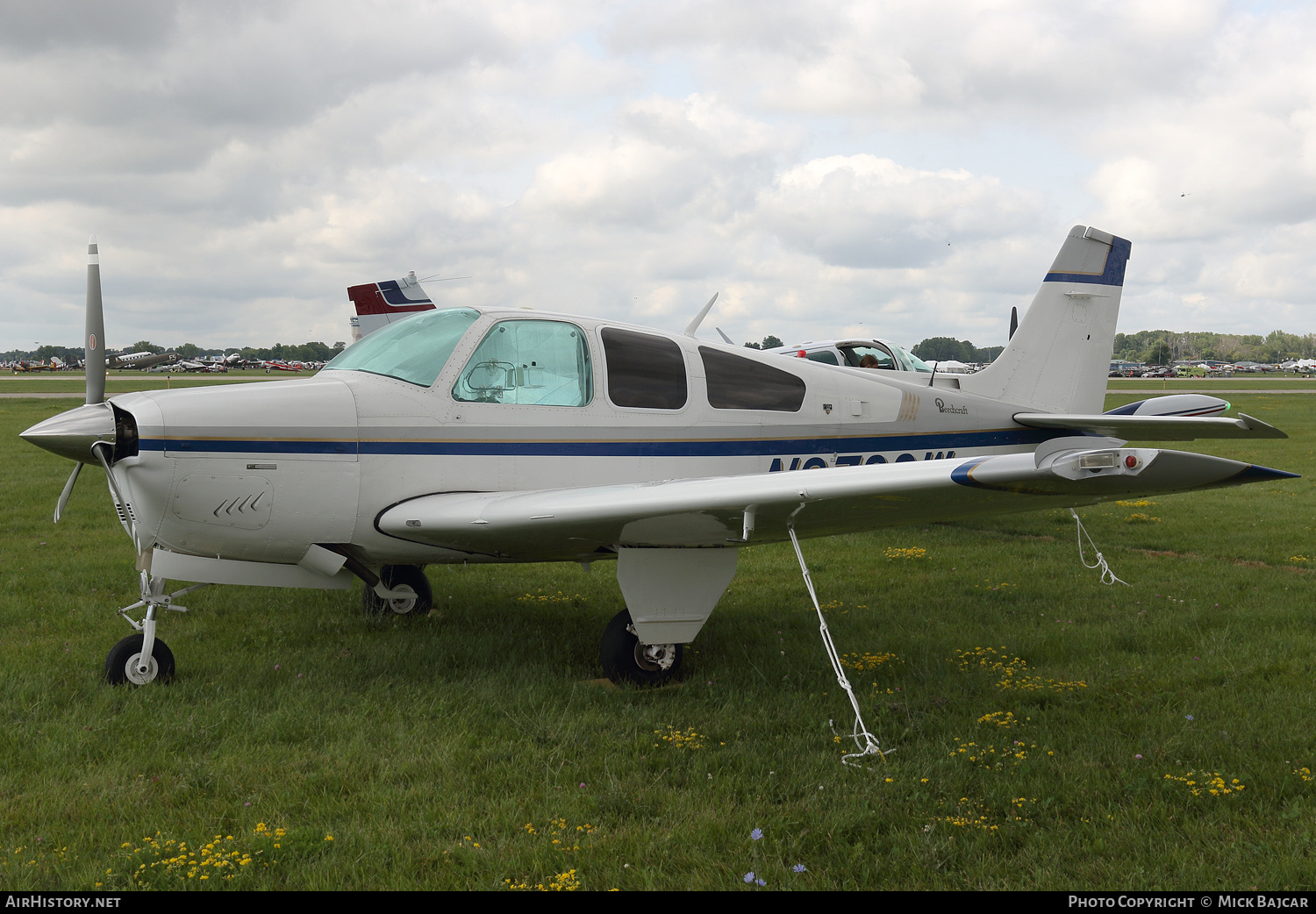 Aircraft Photo of N6739W | Beech F33A Bonanza | AirHistory.net #798127
