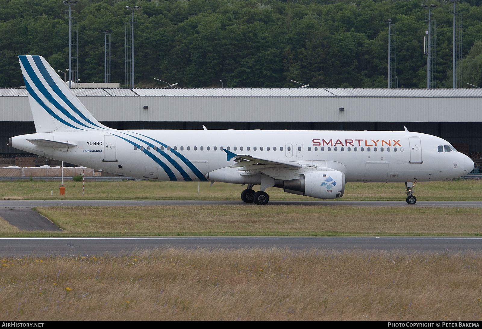 Aircraft Photo of YL-BBC | Airbus A320-211 | SmartLynx Airlines | AirHistory.net #798162