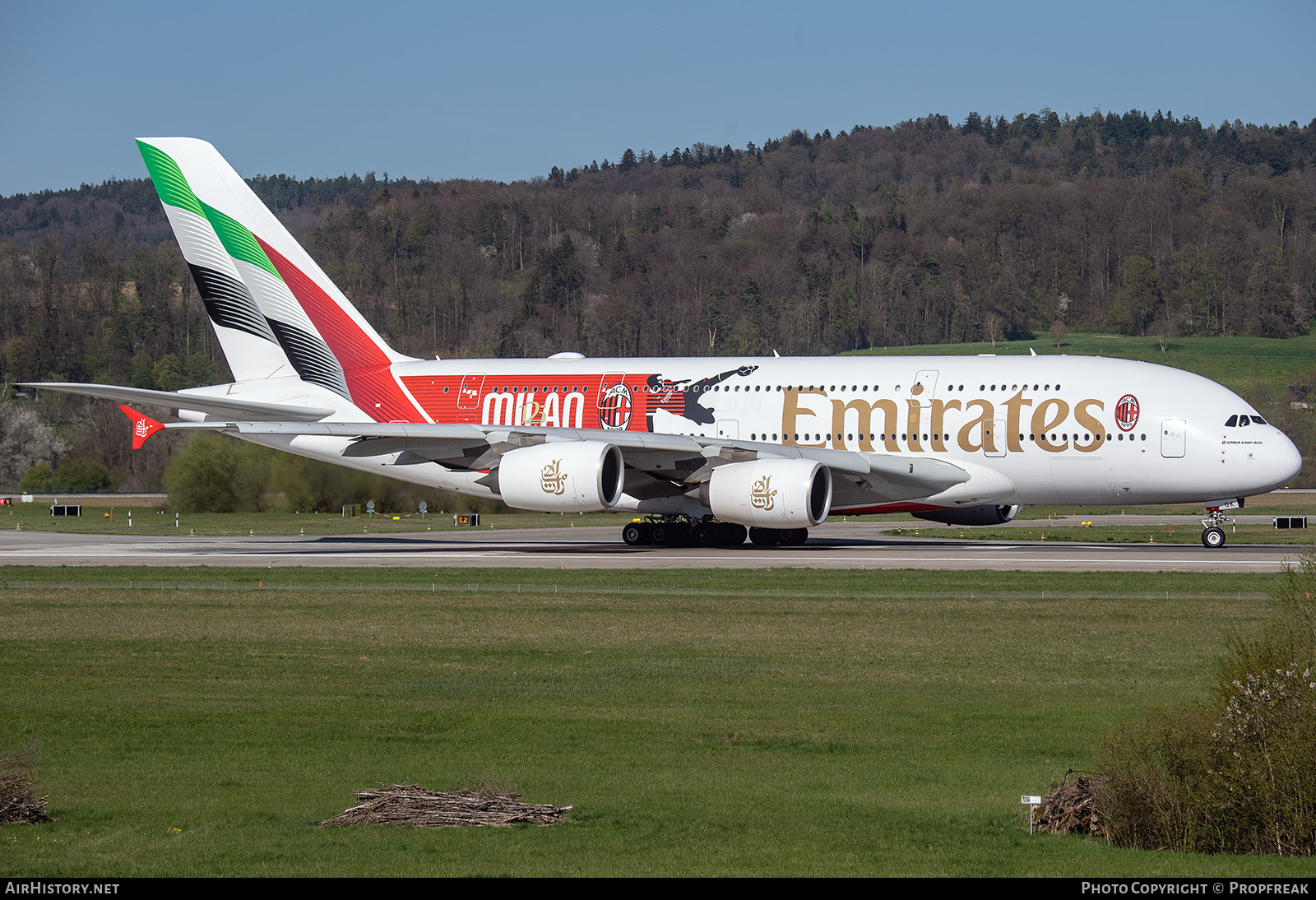 Aircraft Photo of A6-EOK | Airbus A380-861 | Emirates | AirHistory.net #798231