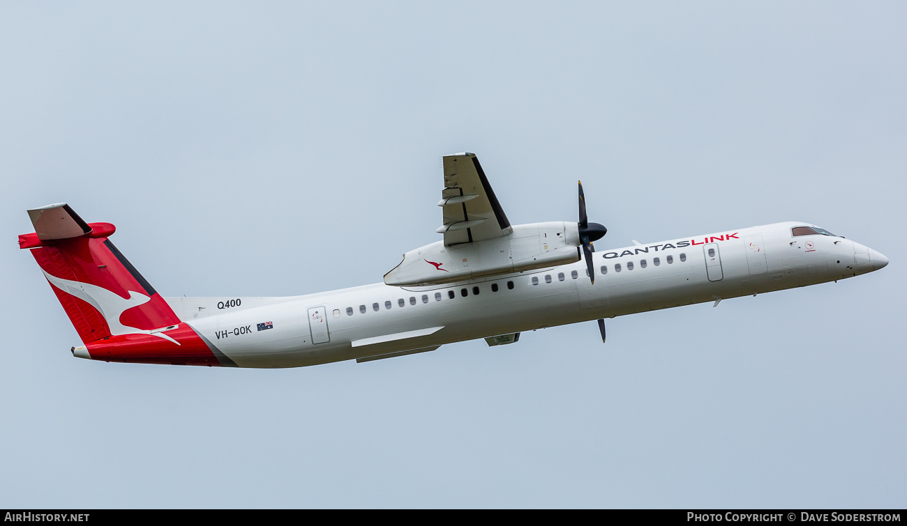 Aircraft Photo of VH-QOK | Bombardier DHC-8-402 Dash 8 | QantasLink | AirHistory.net #798243