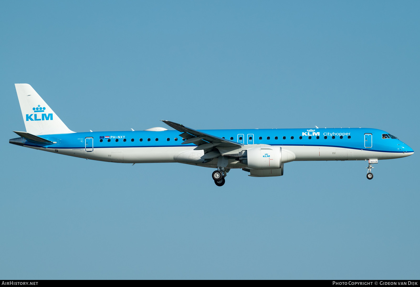 Aircraft Photo of PH-NXY | Embraer 195-E2 (ERJ-190-400) | KLM Cityhopper | AirHistory.net #798403