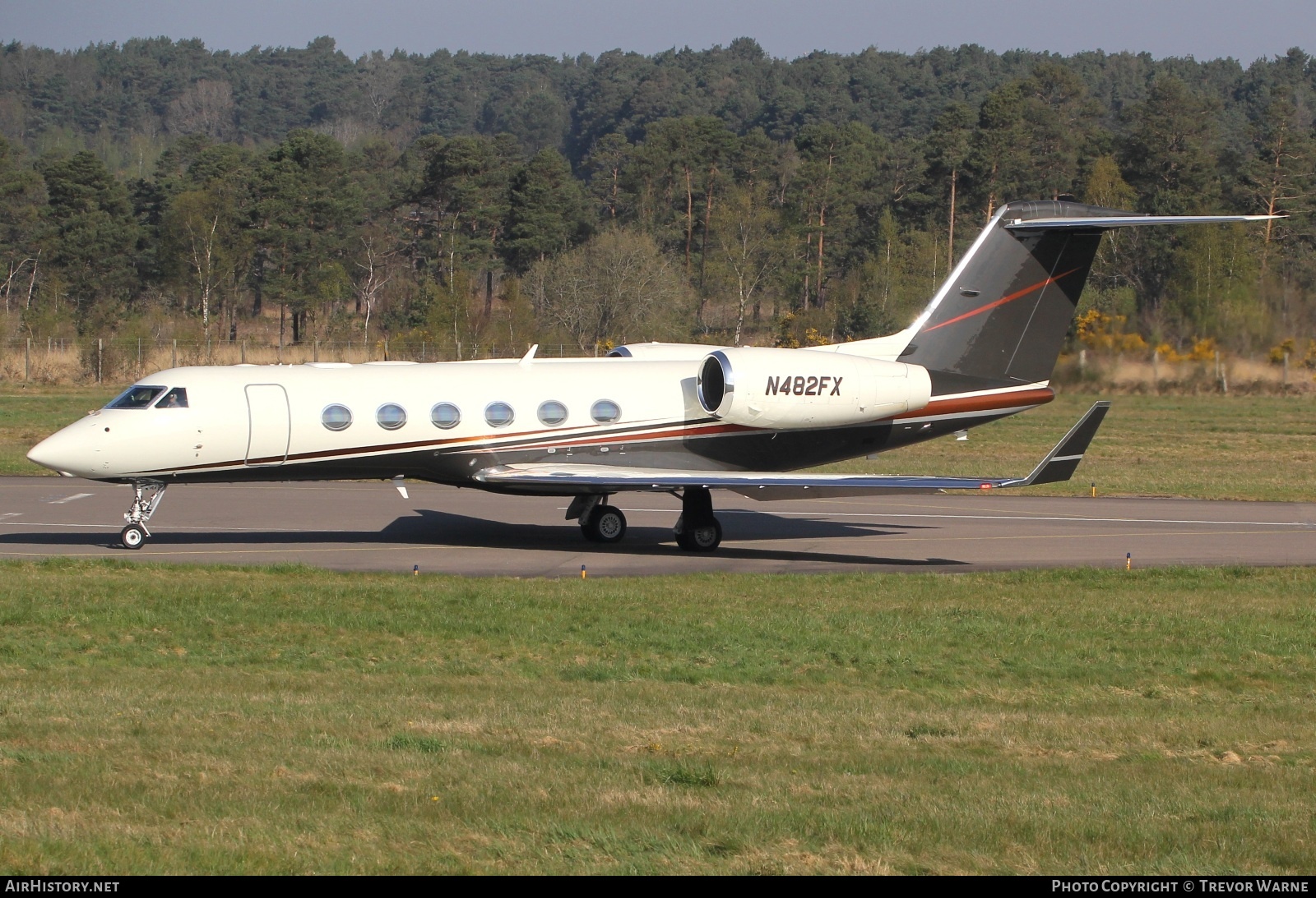 Aircraft Photo of N482FX | Gulfstream Aerospace G-IV-X Gulfstream G450 | AirHistory.net #798420