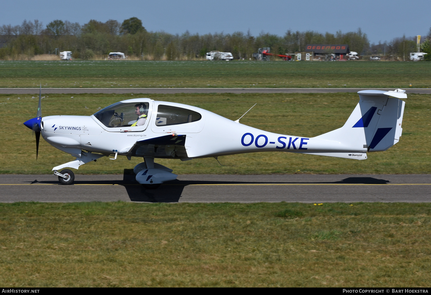 Aircraft Photo of OO-SKE | Diamond DA40D Diamond Star TDI | Skywings Flight Training | AirHistory.net #798431