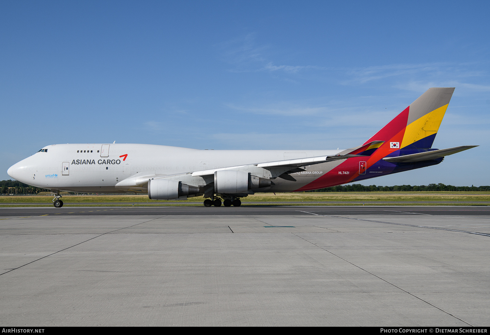 Aircraft Photo of HL7421 | Boeing 747-48EM(BDSF) | Asiana Airlines Cargo | AirHistory.net #798454