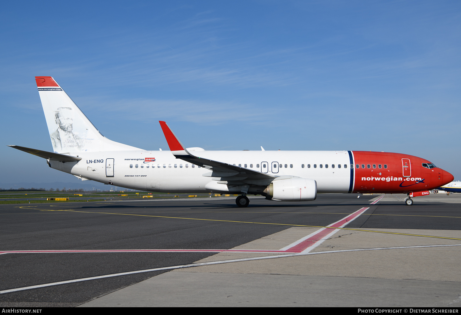 Aircraft Photo of LN-ENQ | Boeing 737-800 | Norwegian | AirHistory.net #798471
