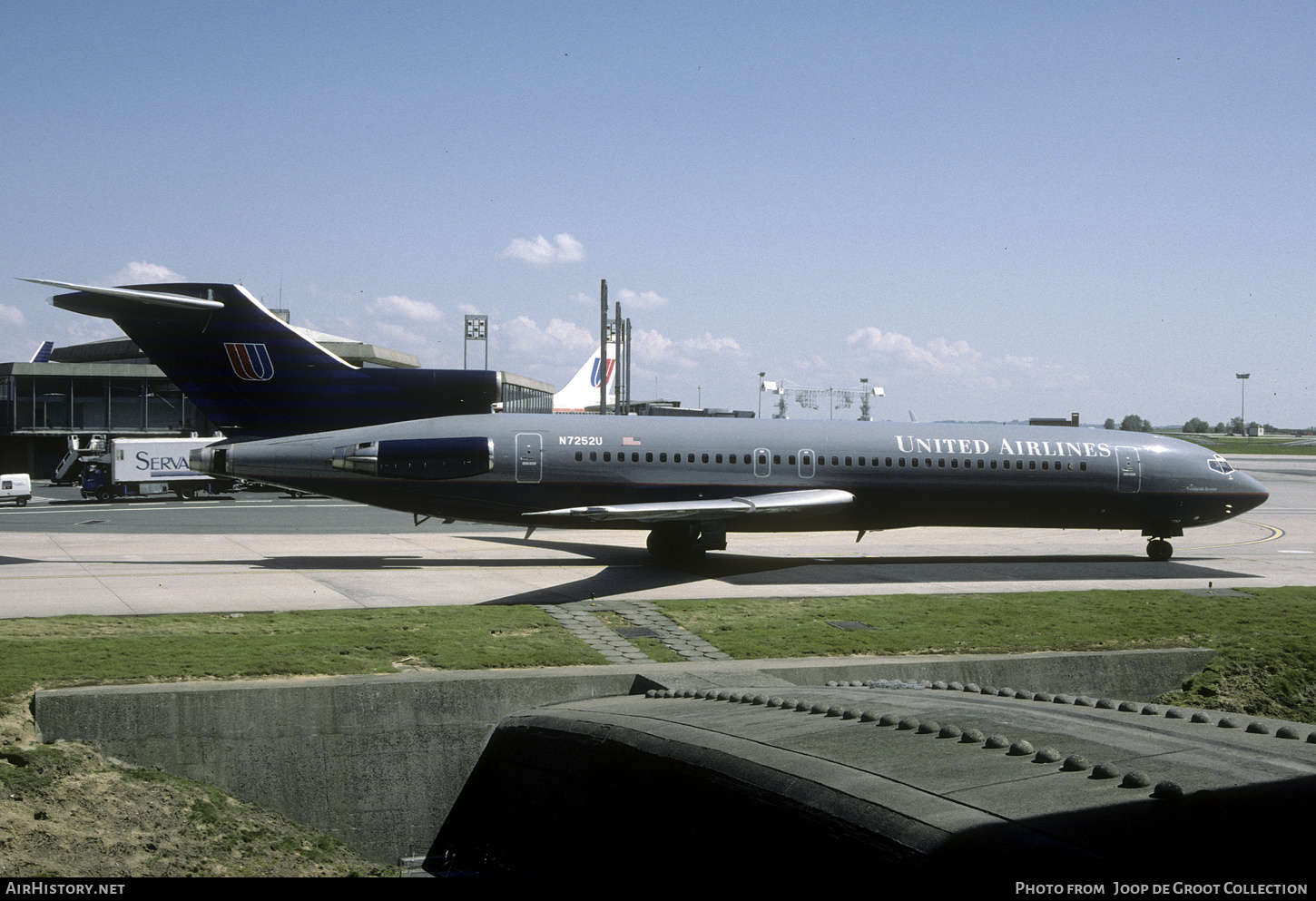 Aircraft Photo of N7252U | Boeing 727-222 | United Airlines | AirHistory.net #798559
