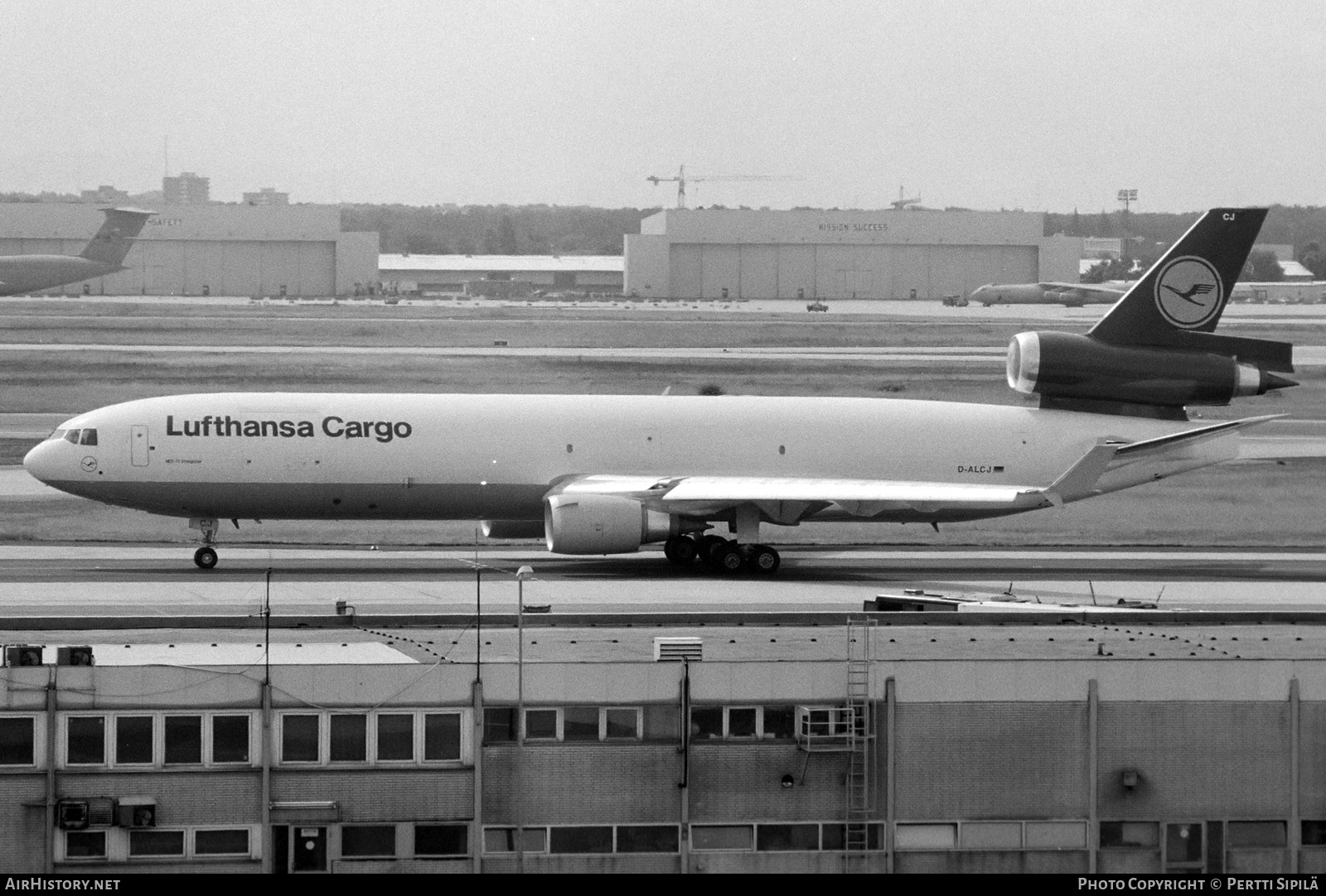 Aircraft Photo of D-ALCJ | McDonnell Douglas MD-11F | Lufthansa Cargo | AirHistory.net #798587