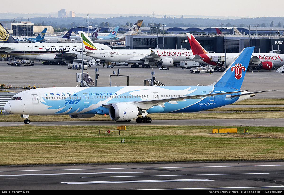 Aircraft Photo of B-1297 | Boeing 787-9 Dreamliner | China Southern Airlines | AirHistory.net #798661