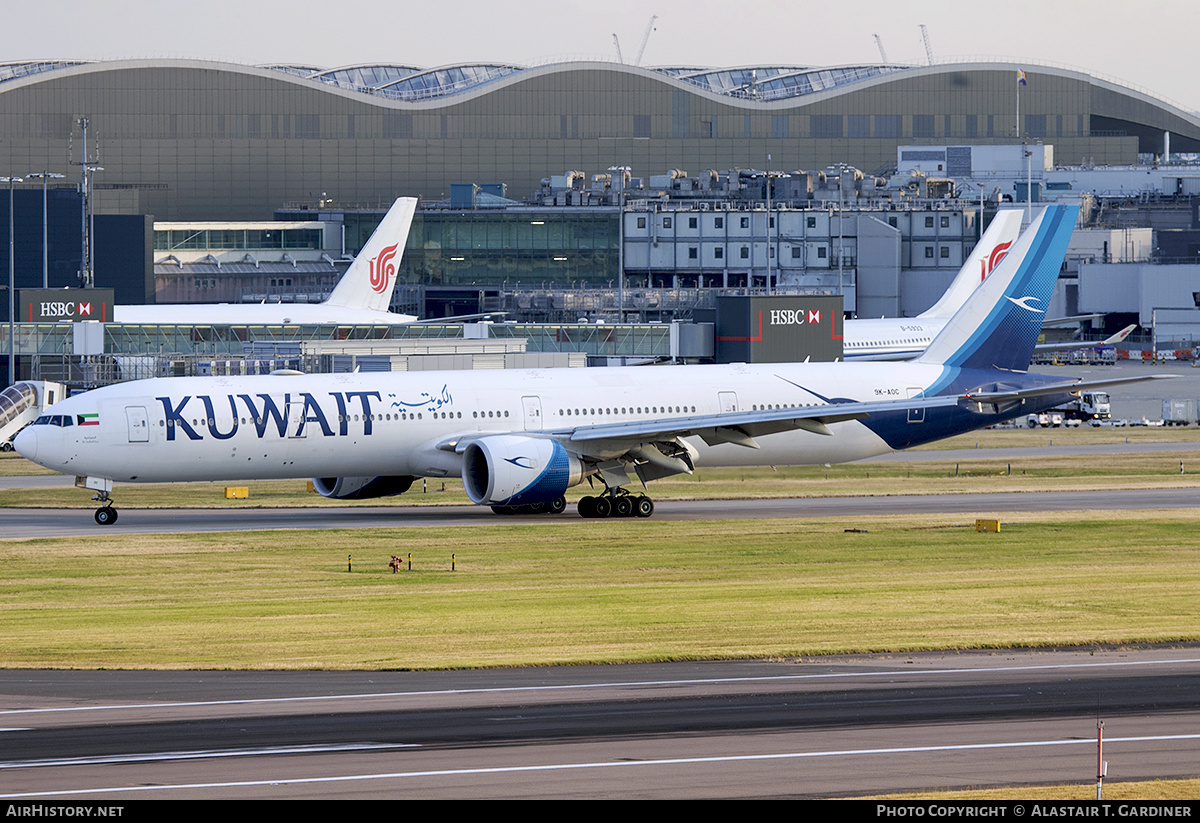 Aircraft Photo of 9K-AOC | Boeing 777-300/ER | Kuwait Airways | AirHistory.net #798670