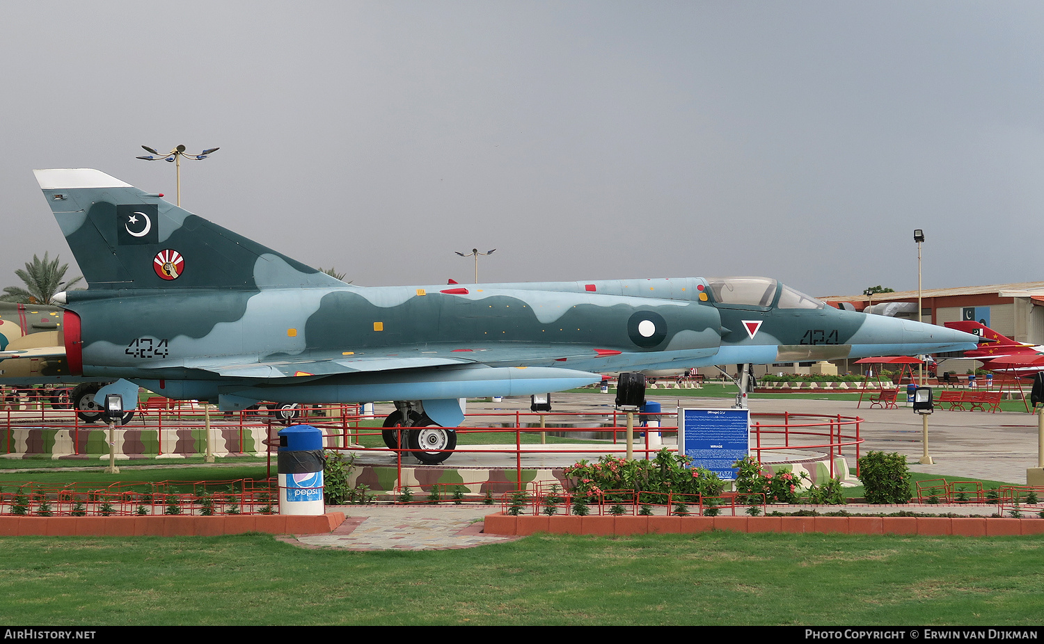 Aircraft Photo of 70-424 | Dassault Mirage 5PA | Pakistan - Air Force | AirHistory.net #798715