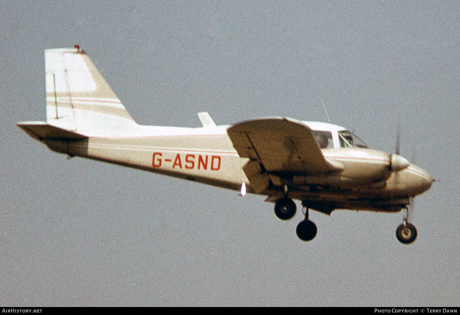 Aircraft Photo of G-ASND | Piper PA-23-250 Aztec | AirHistory.net #798766