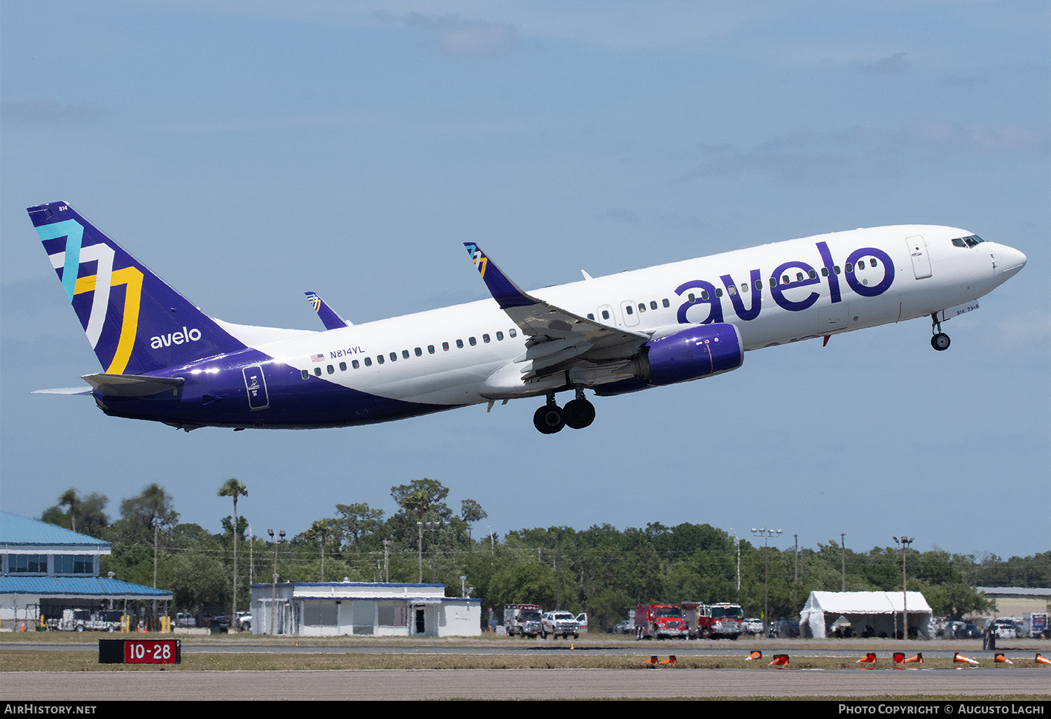 Aircraft Photo of N814VL | Boeing 737-86J | Avelo Airlines | AirHistory.net #798769