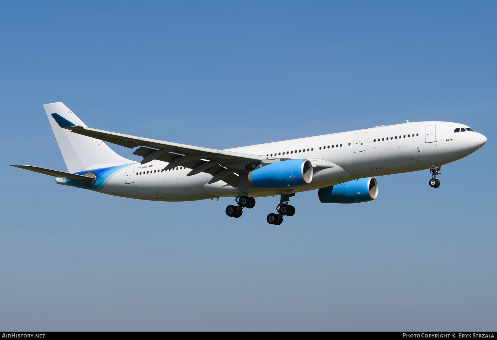 Aircraft Photo of TC-NYB | Airbus A330-243 | Air Anka | AirHistory.net #798793