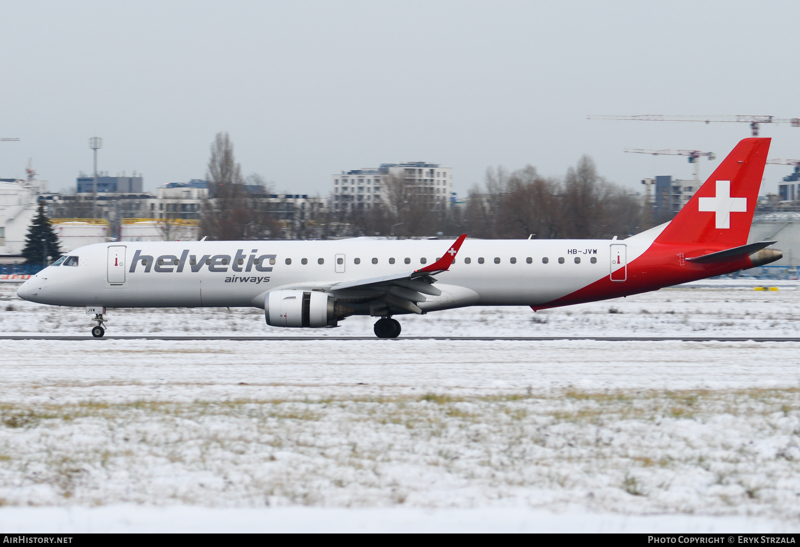 Aircraft Photo of HB-JVW | Embraer 195LR (ERJ-190-200LR) | Helvetic Airways | AirHistory.net #798801