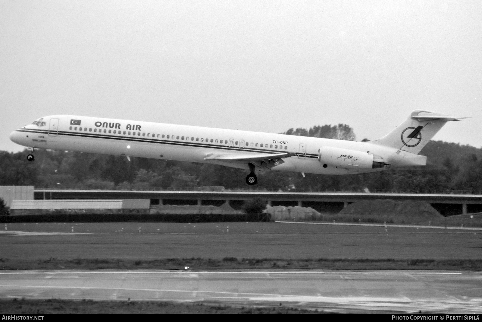 Aircraft Photo of TC-ONP | McDonnell Douglas MD-88 | Onur Air | AirHistory.net #798856