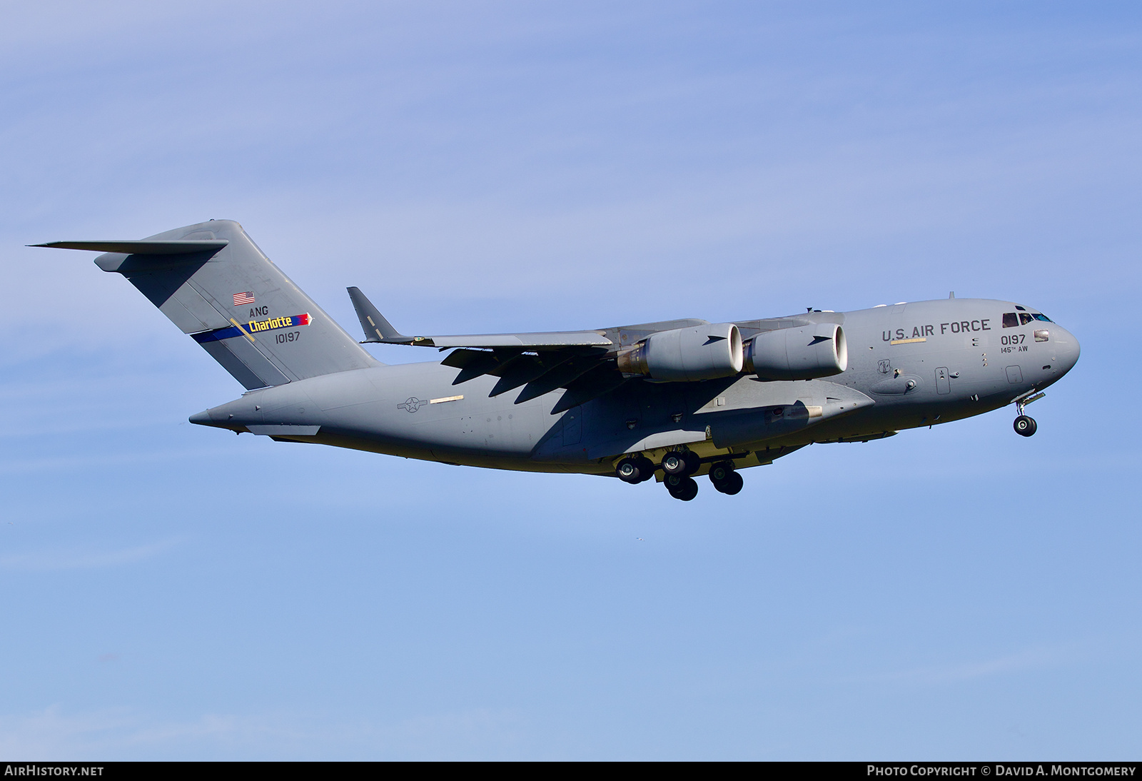 Aircraft Photo of 01-0197 / 10197 | Boeing C-17A Globemaster III | USA - Air Force | AirHistory.net #798978