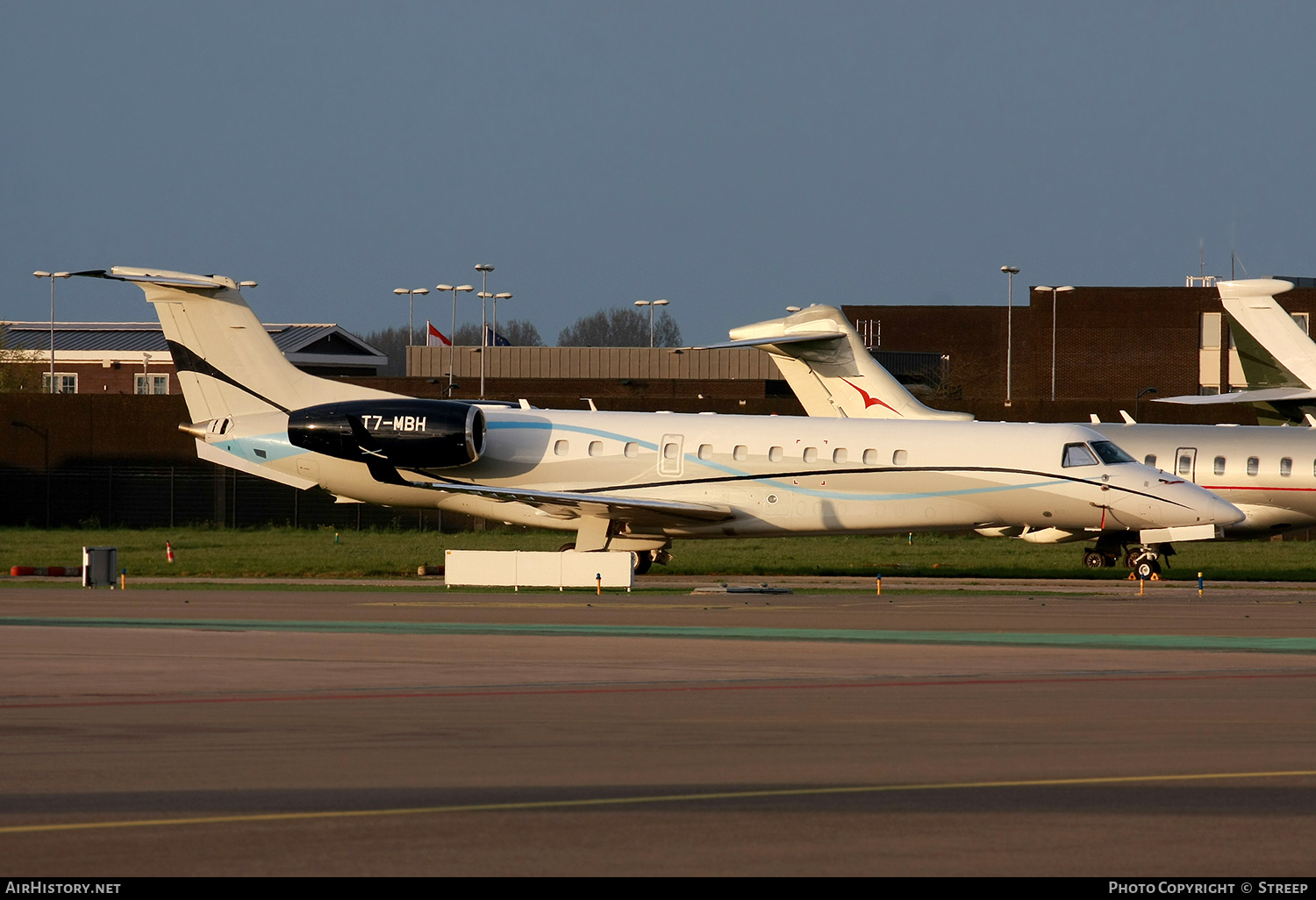 Aircraft Photo of T7-MBH | Embraer Legacy 650 (EMB-135BJ) | AirHistory.net #799073