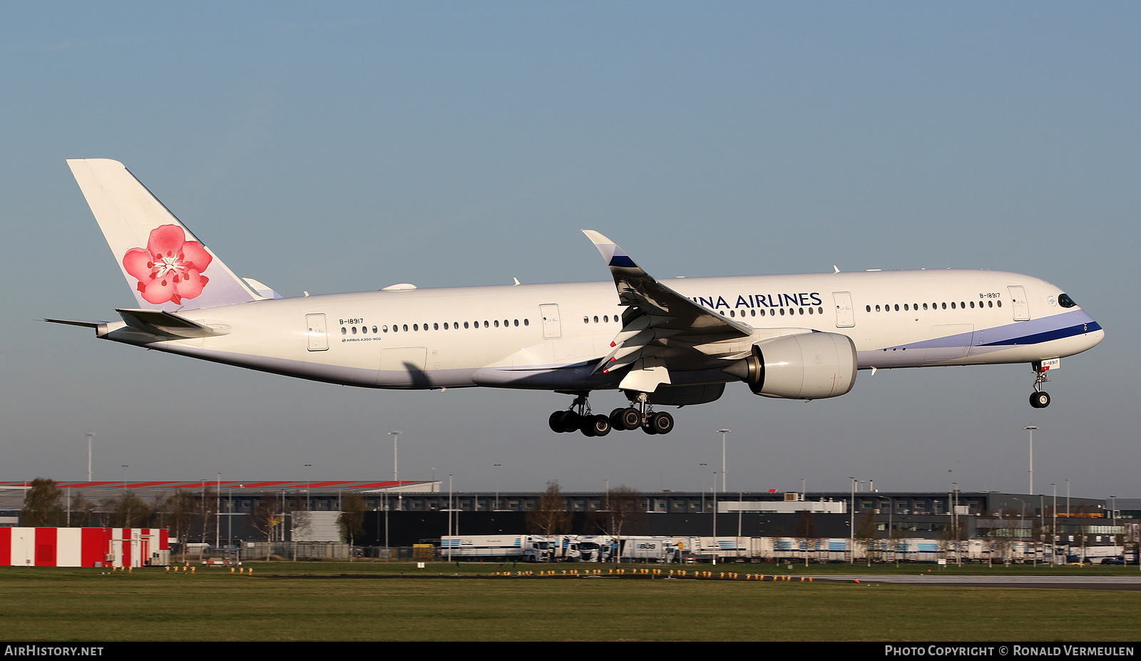 Aircraft Photo of B-18917 | Airbus A350-941 | China Airlines | AirHistory.net #799114