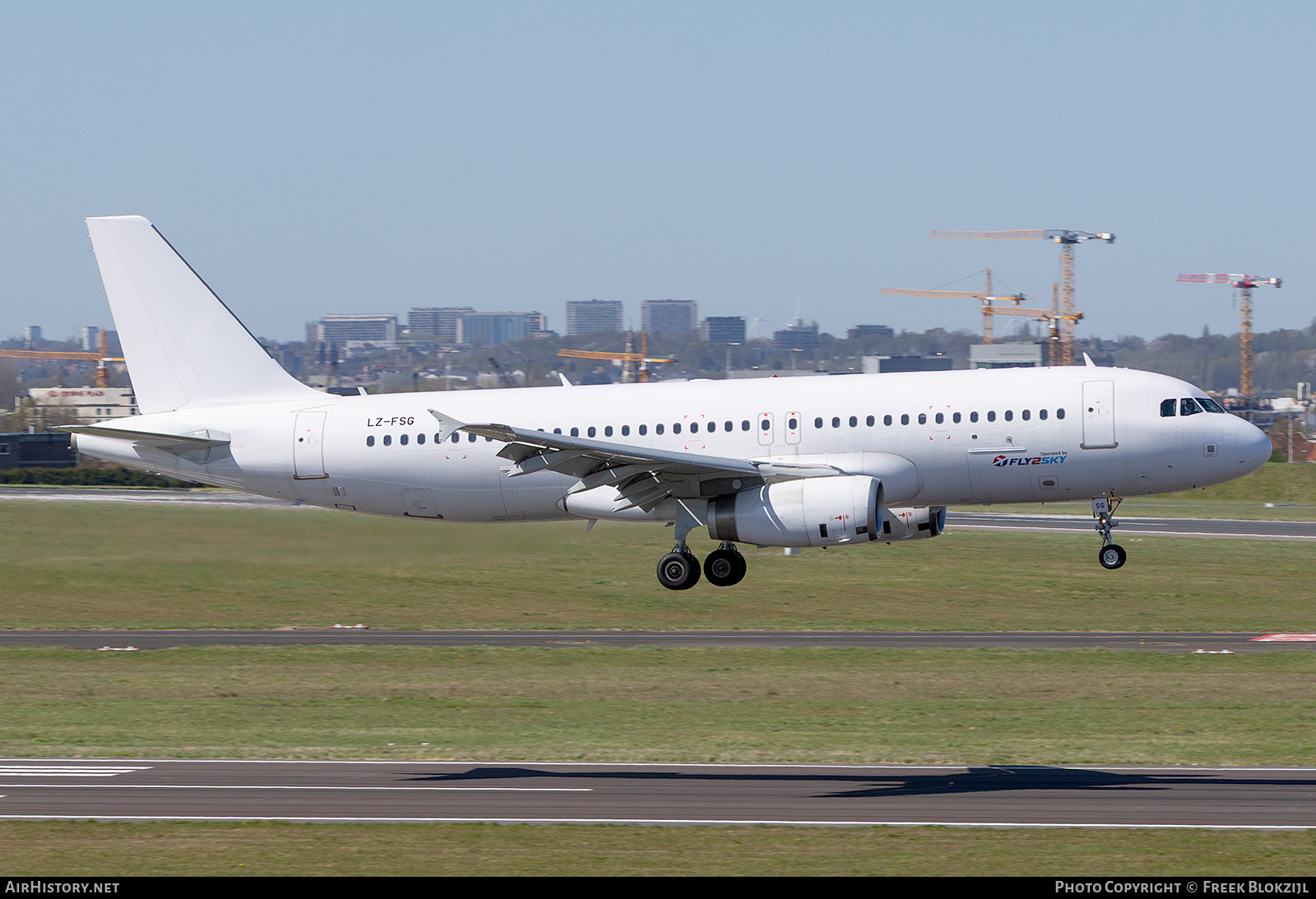 Aircraft Photo of LZ-FSG | Airbus A320-232 | Fly2Sky | AirHistory.net #799177